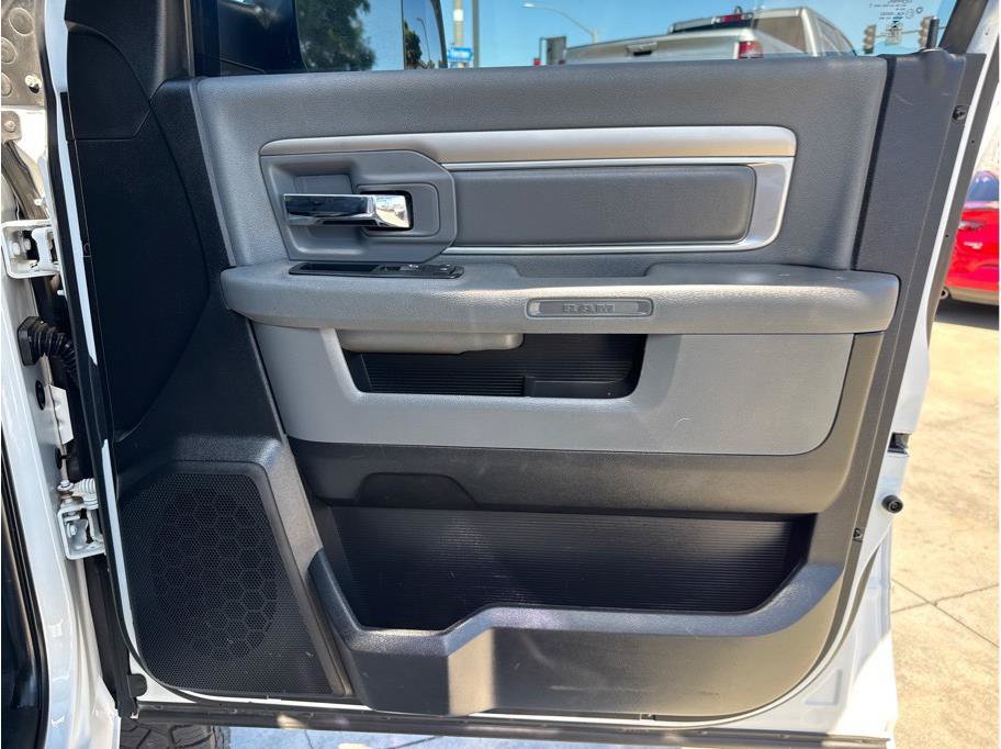 Used 2014 RAM 2500 SLT AWD/4WD image 24