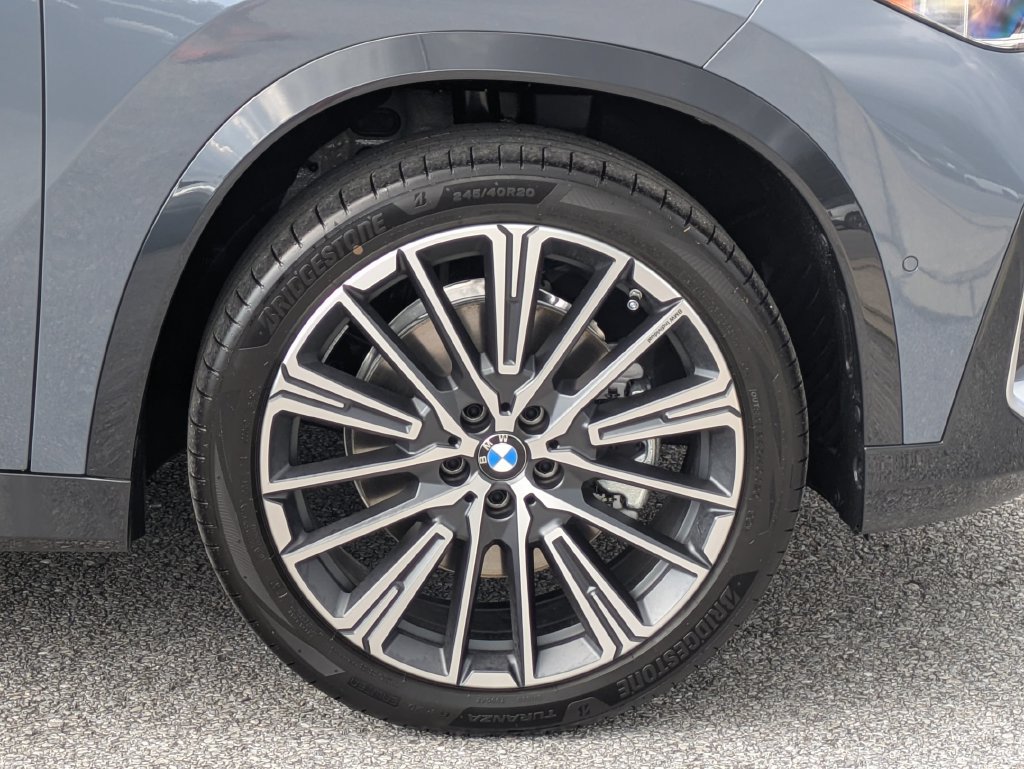 New 2027 BMW X1 xDrive28i AWD/4WD image 9