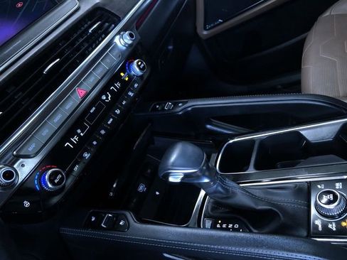 Used 2022 Kia Telluride SX w/ SX Prestige Package image 30