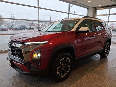 Certified 2025 Chevrolet Equinox ACTIV w/ Safety and Technology Package image 3