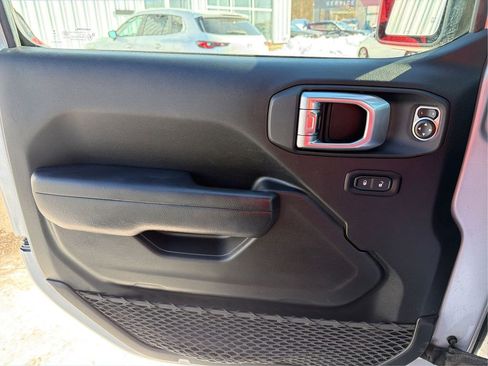 Used 2023 Jeep Wrangler Sport S image 21