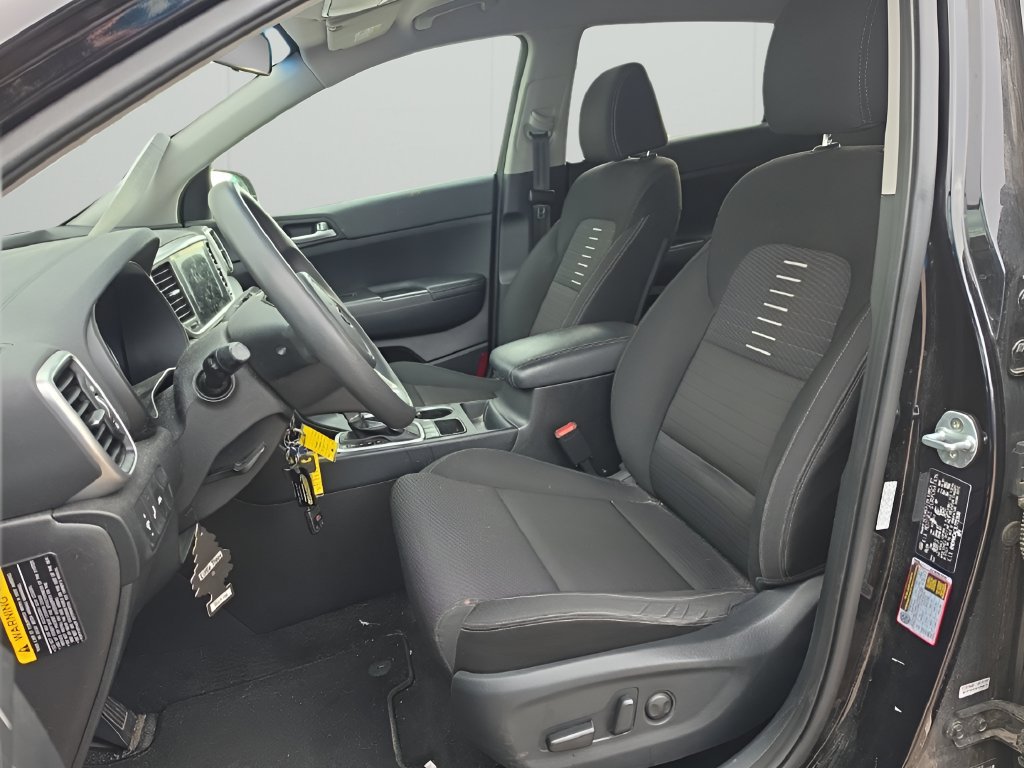 Used 2020 Kia Sportage LX w/ LX Popular Package AWD/4WD image 10
