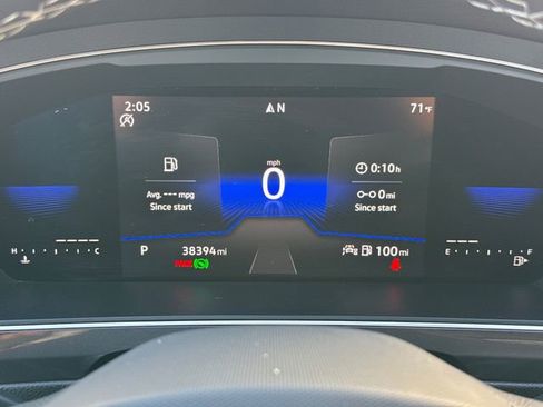 Certified 2023 Volkswagen Tiguan SE R-Line image 44