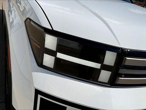 Used 2025 Hyundai Santa Fe SE image 39