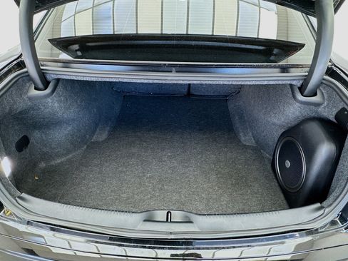 Used 2023 Chrysler 300 S w/ Comfort Group RWD image 15