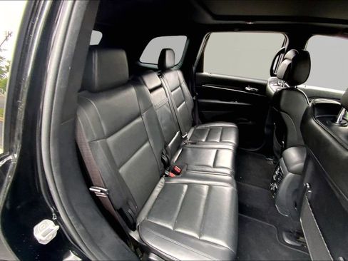 Used 2020 Jeep Grand Cherokee High Altitude AWD/4WD image 17
