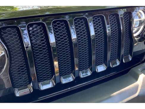 Used 2022 Jeep Wrangler Willys image 29