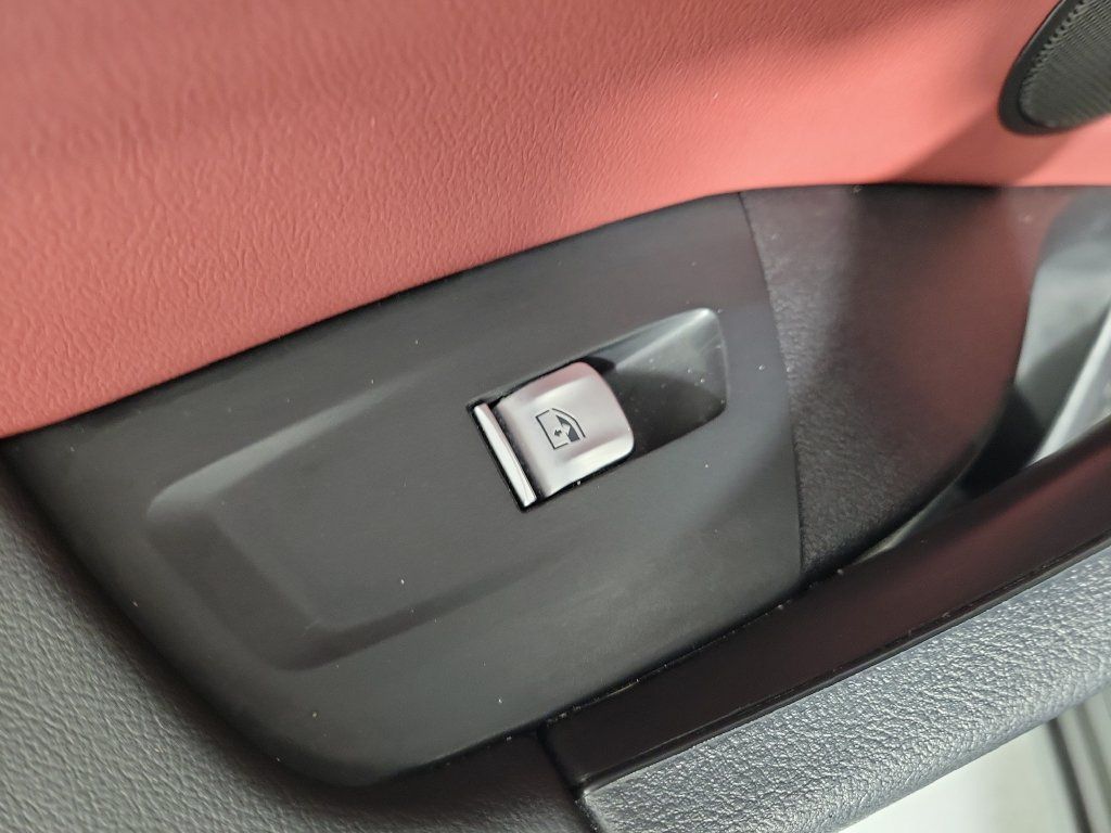 Used 2022 BMW X3 sDrive30i w/ Convenience Package RWD image 15