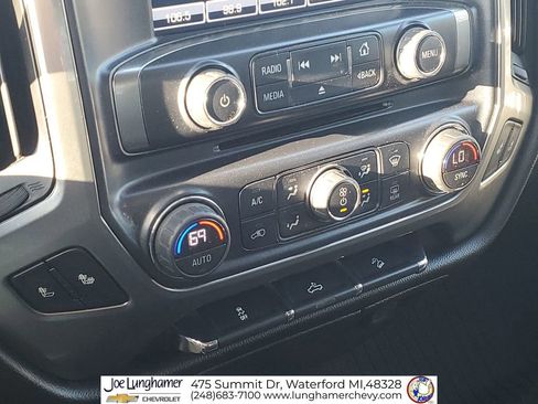 Used 2018 Chevrolet Silverado 1500 LT w/ All Star Edition image 18