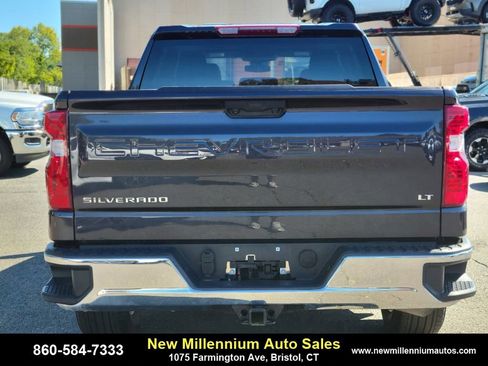 Used 2024 Chevrolet Silverado 1500 LT image 4