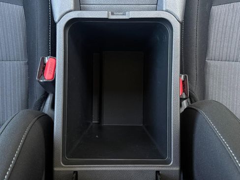Used 2025 Nissan Sentra SV FWD image 40