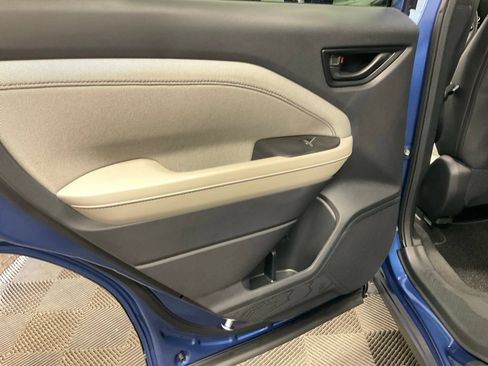New 2026 Subaru Forester Premium AWD/4WD image 25