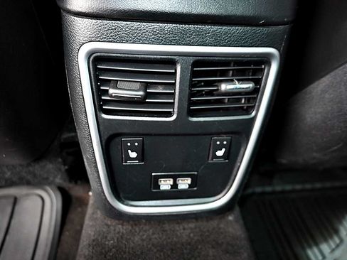 Used 2017 Dodge Charger R/T Scat Pack w/ Technology Group RWD image 20