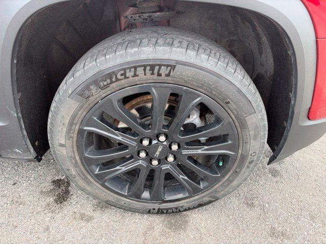 Used 2023 GMC Acadia SLE w/ Driver Convenience Package AWD/4WD image 9