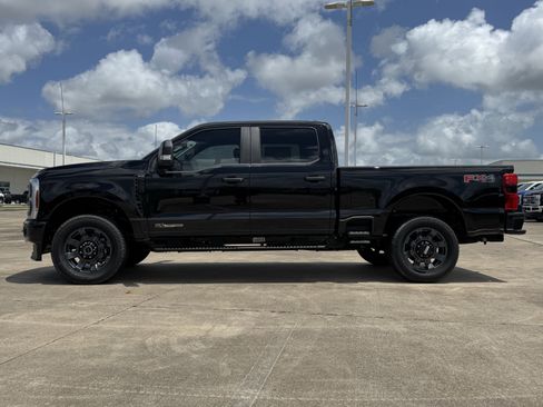 New 2026 Ford F250 XL w/ STX Appearance Package AWD/4WD image 7