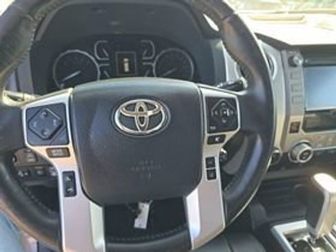 Used 2018 Toyota Tundra Limited w/ Limited Premium Package AWD/4WD image 8