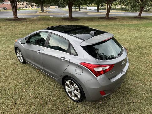 Used 2013 Hyundai Elantra GT w/ Style Pkg FWD image 8