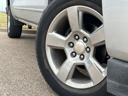 Used 2018 Chevrolet Silverado 1500 LT w/ Texas Edition image 2