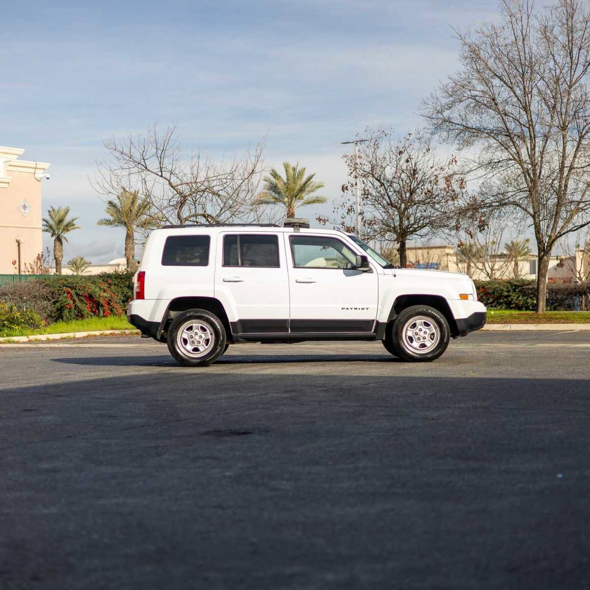 Used 2016 Jeep Patriot Sport w/ Power Value Group FWD image 8