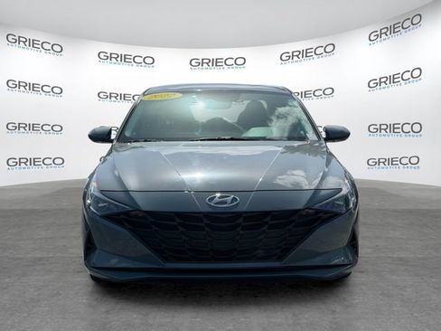 Used 2022 Hyundai Elantra SEL FWD image 2