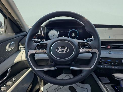 New 2026 Hyundai Elantra Limited FWD image 12