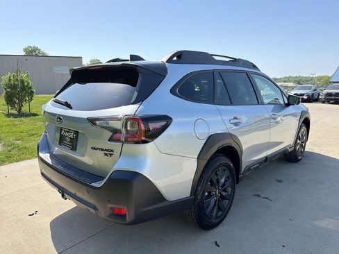 Certified 2025 Subaru Outback Onyx Edition XT AWD/4WD image 6