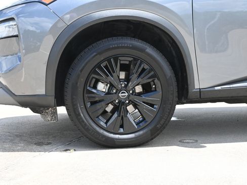 Used 2023 Nissan Rogue SV AWD/4WD image 29