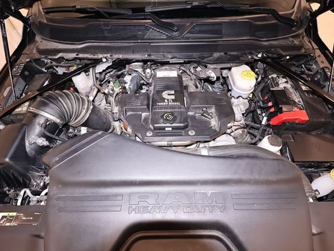 Used 2024 RAM 2500 Big Horn w/ Sport Appearance Package AWD/4WD image 38