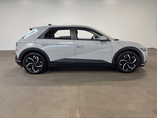 Used 2024 Hyundai Ioniq 5 SEL RWD image 2