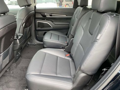 New 2025 Kia Telluride S image 5