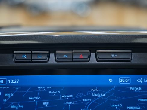 Certified 2023 Ford F150 Lariat w/ Equipment Group 502A High image 28