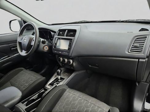 Used 2021 Mitsubishi Outlander Sport LE FWD image 19