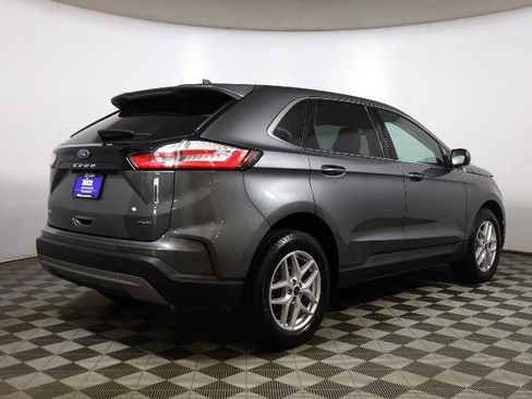 Certified 2024 Ford Edge SEL w/ Convenience Package AWD/4WD image 5