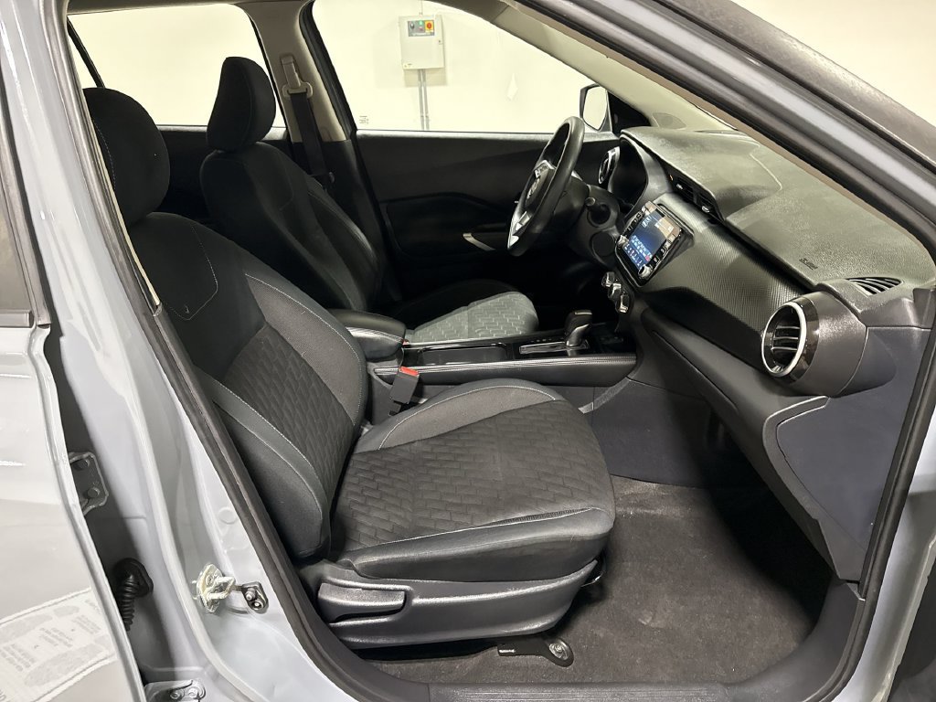 Used 2023 Nissan Kicks SV FWD image 21