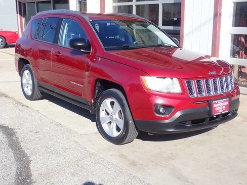 Used 2013 Jeep Compass Sport image 19
