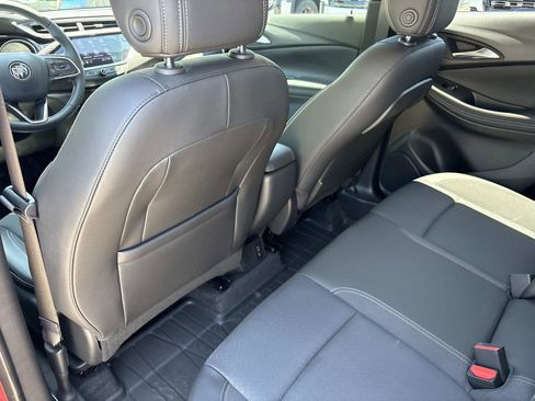 Used 2023 Buick Encore GX Select w/ Sport Touring Package FWD image 29