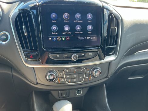 Used 2023 Chevrolet Traverse LT w/ Midnight/Sport Edition AWD/4WD image 10