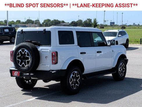 New 2026 Ford Bronco Outer Banks AWD/4WD image 8