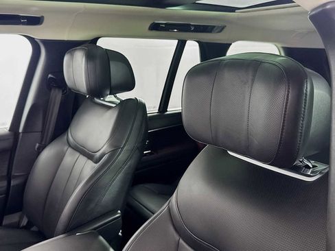 Used 2023 Land Rover Range Rover First Edition image 22