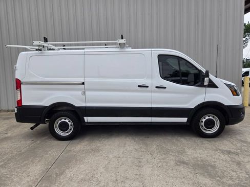 Used 2023 Ford Transit 250 Low Roof RWD image 5