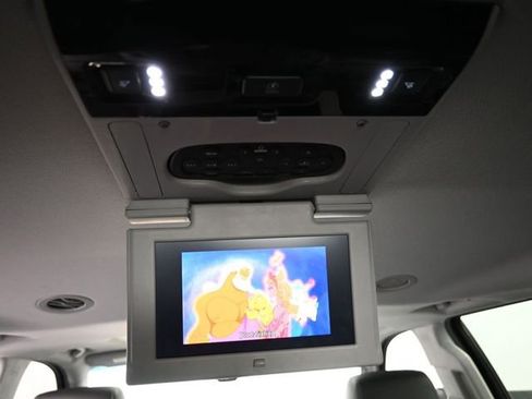 Used 2016 Chevrolet Suburban LTZ image 32