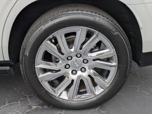 Used 2021 GMC Yukon Denali w/ Denali Ultimate Package RWD image 10