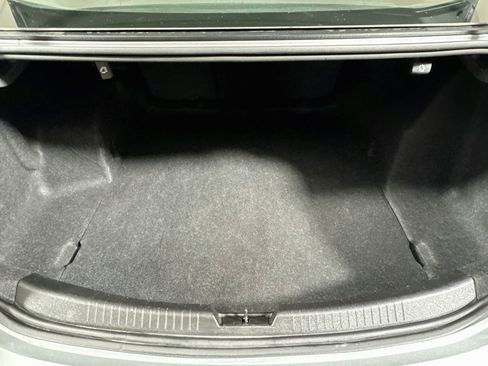 Used 2025 Chevrolet Malibu LT FWD image 23
