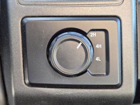 Used 2020 Ford F550 4x4 Crew Cab Super Duty w/ Power Equipment Group image 19