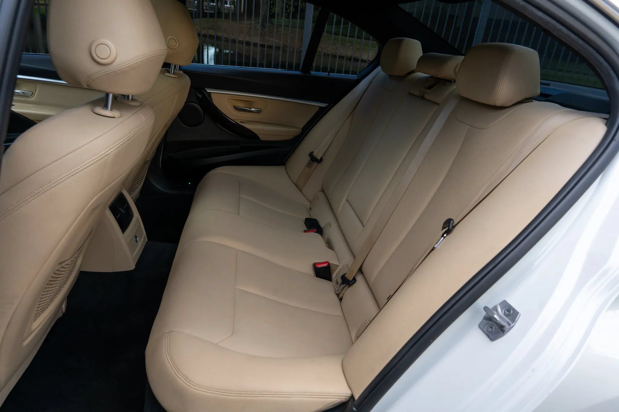 Used 2018 BMW 330i Sedan RWD image 14