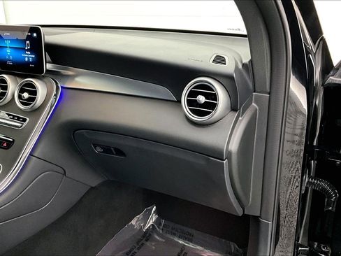 Certified 2022 Mercedes-Benz GLC 300 image 19