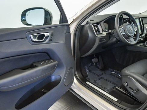 Certified 2025 Volvo XC60 T8 Core w/ Protection Package Premier image 22