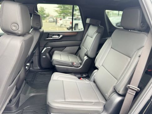 Used 2026 GMC Yukon Denali AWD/4WD image 26