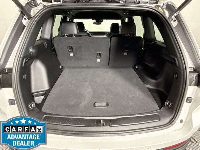 Used 2024 Jeep Grand Cherokee Limited w/ Black Appearance Package AWD/4WD image 24