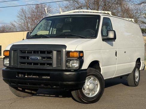 Used 2014 Ford E-250 and Econoline 250 w/ Power Group image 1
